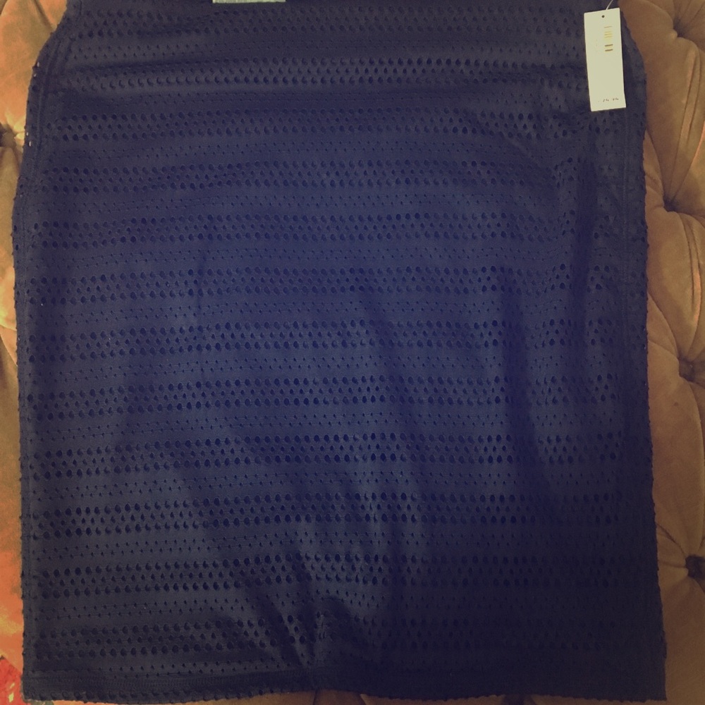 Old Navy stretchy pencil lace skirt